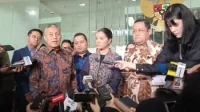 Eks Menteri Mendikbudristek Nadiem Makarim Laporkan 4 Hakim Kasus Korupsi Laptop Chromebook ke KY Eks Menteri Mendikbudristek Nadiem Makarim Laporkan 4 Hakim Kasus Korupsi Laptop Chromebook ke KY